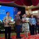 Penyerahan bantuan 50 unit Becak Kayuh Listrik Wisata oleh PT Pegadaian untuk pengemudi becak di Yogyakarta.