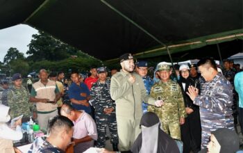 Pemko Padang dan TNI Bersihkan Sungai Rayakan Hari Jadi