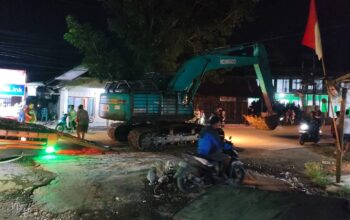 Pemerintah Dikerahkan Alat Berat Normalisasi Aliran Sungai di Kuranji