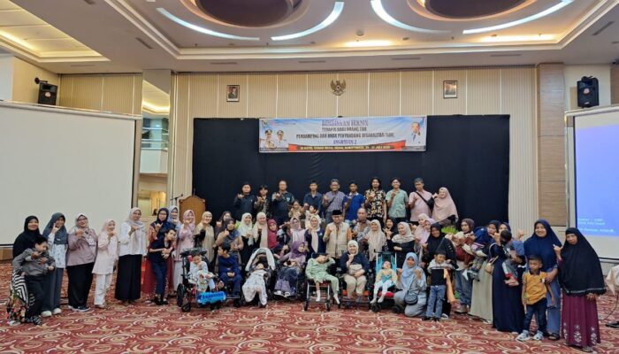DP3AP2KB Sumatera Barat latih orang tua terapi anak Cerebral Palsy