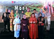 padang-fashion-summit-dorong-busana-minangkabau-menembus-pasar-mode-internasional