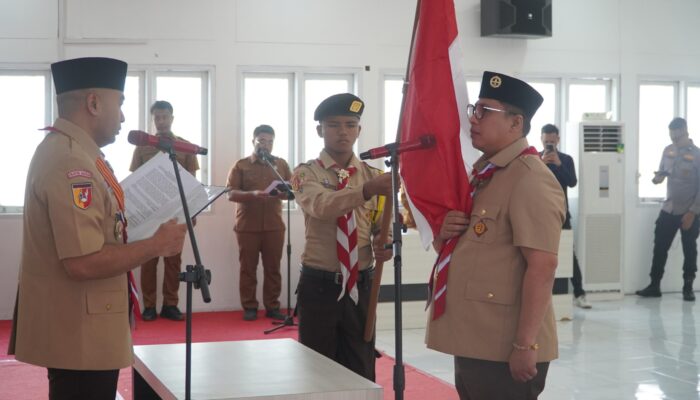 Hendri Arnis Pimpin Pramuka Padang Panjang Lepas Kontingen Jamnas