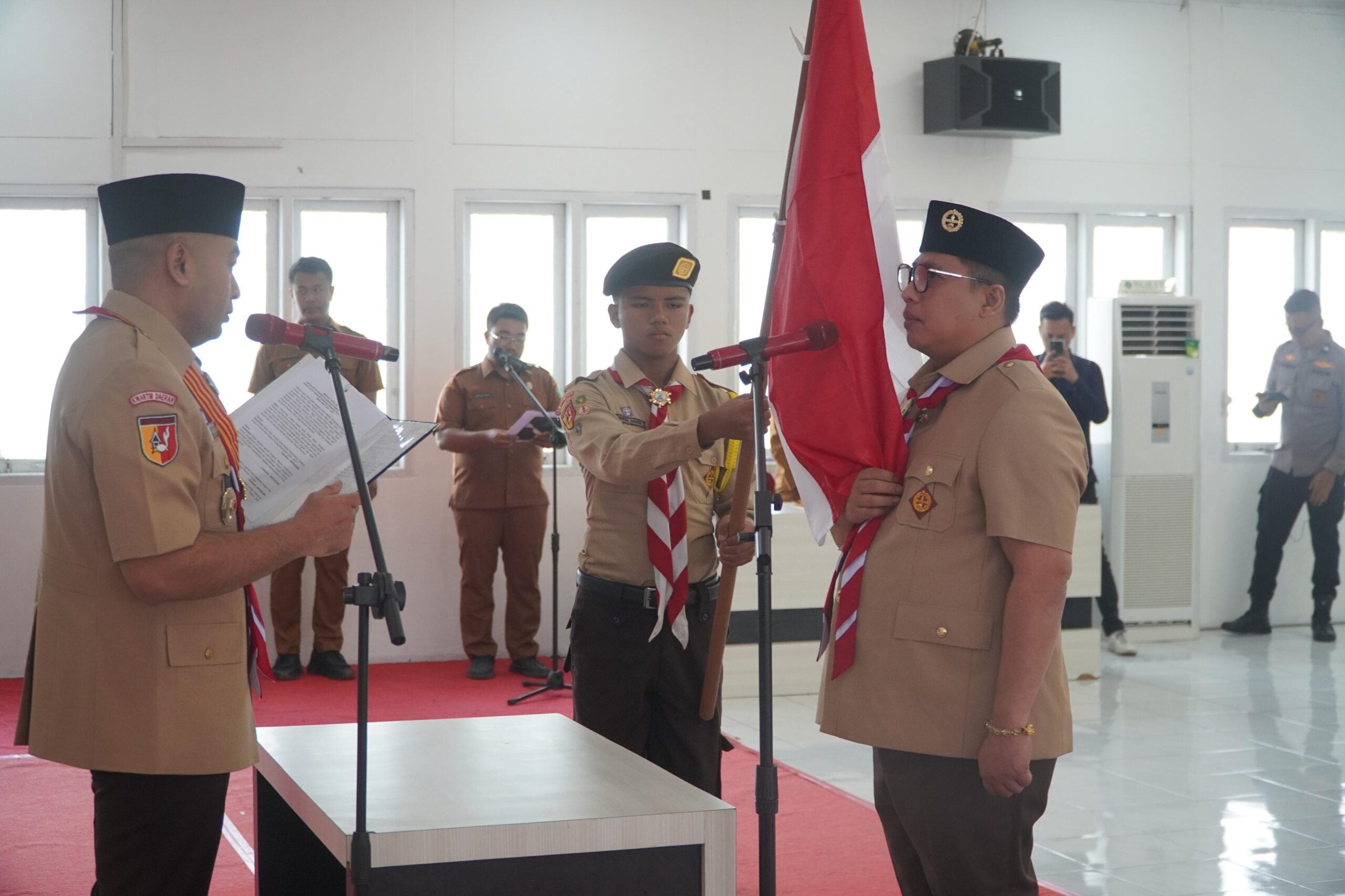 hendri-arnis-pimpin-mabicab-pramuka-padang-panjang,-32-peserta-dilepas-ke-jamnas-xii