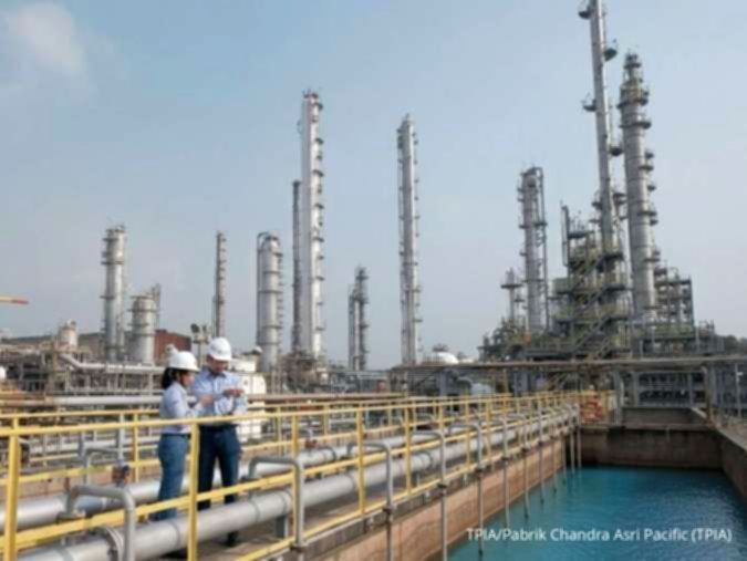 Pabrik pengolahan petrokimia milik PT Chandra Asri Pacific Tbk
