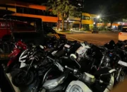 polresta-padang-sita-18-sepeda-motor-berknalpot-brong-saat-patroli