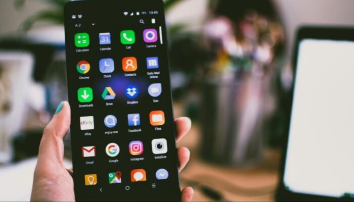 Dua Smartphone Terjangkau untuk Mendukung Operasional Bisnis Warung